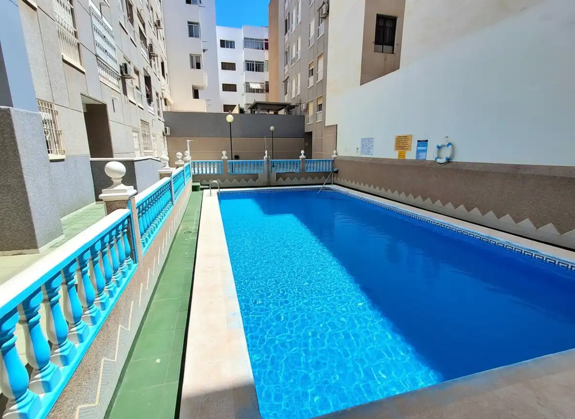 Piso con terraza en venta en Calle San Miguel de Salinas, imagen 25