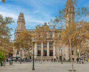 Vista exterior de Edifici en venda en  Barcelona Capital