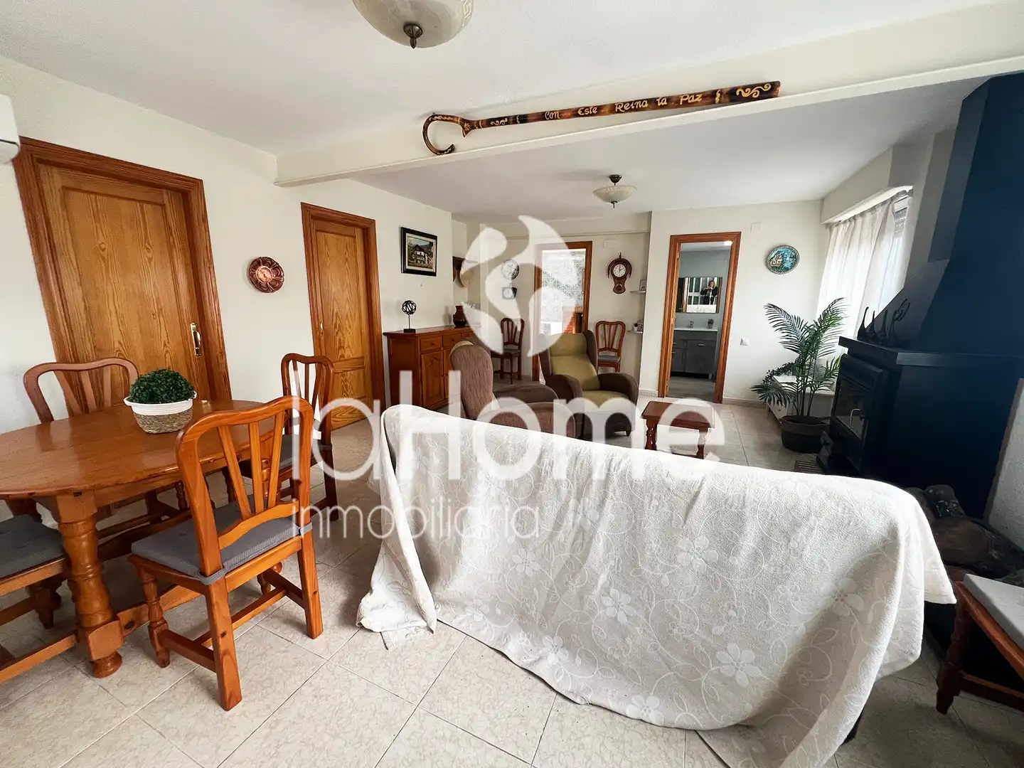 Vista exterior de Casa o xalet en venda en Paterna amb Aire condicionat, Jardí privat i Terrassa