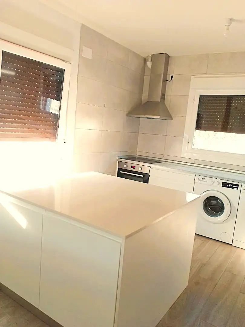 Cuina de Casa o xalet en venda en Ocón amb Calefacció, Terrassa i Traster