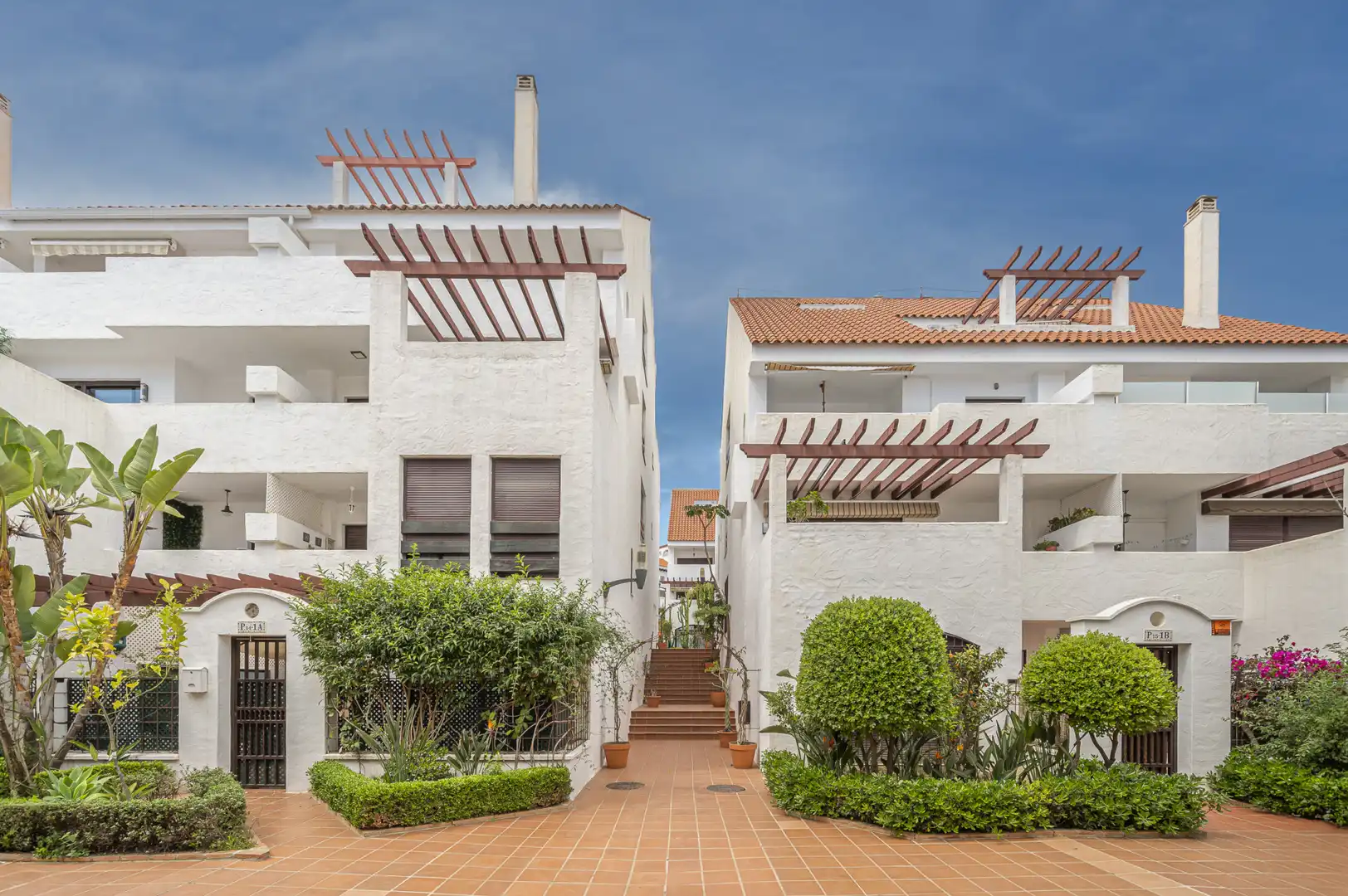 Apartament amb piscina en venda a Nueva Andalucía, imagen 47