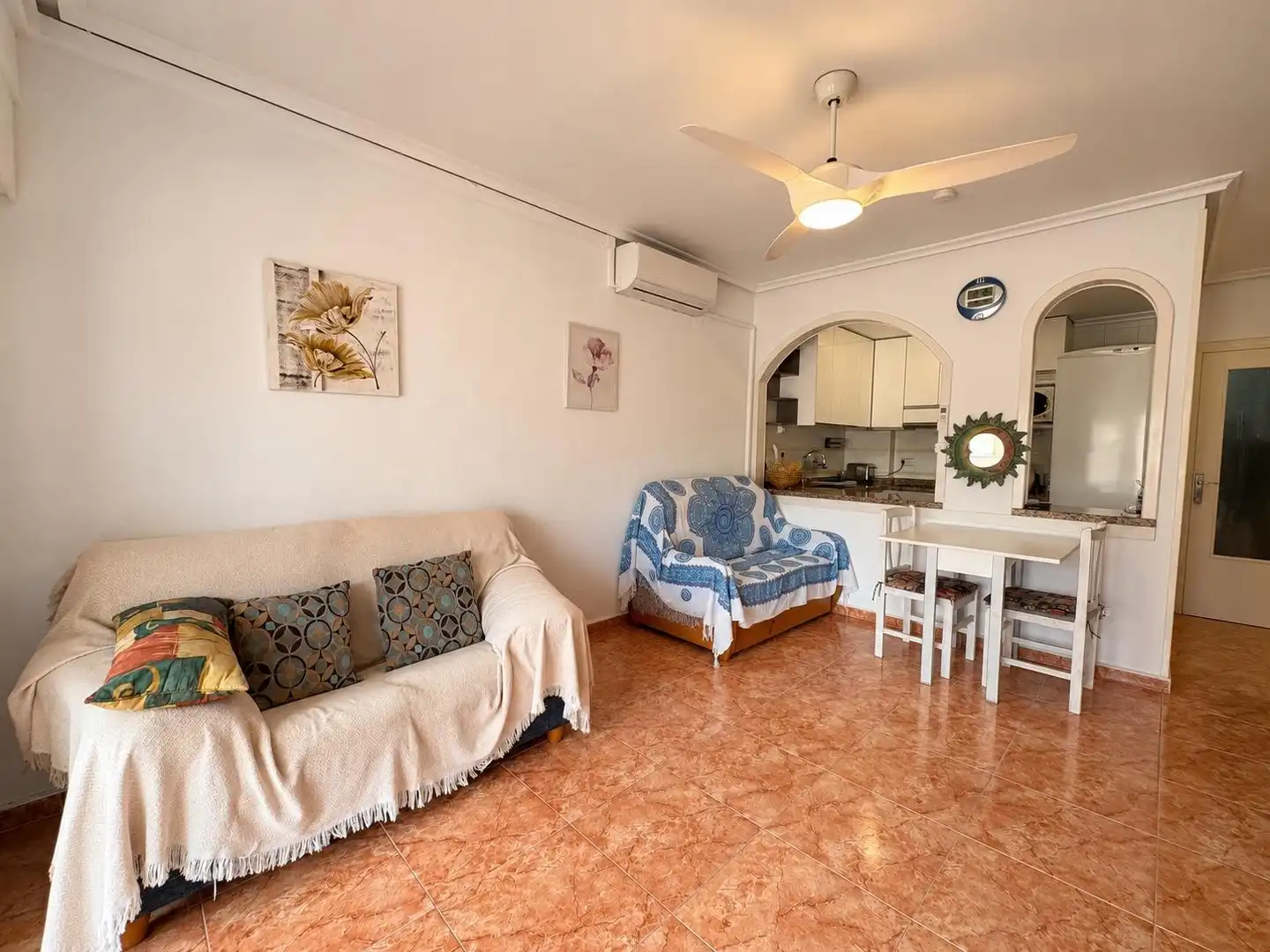 Apartamento con terraza en venta en Calle SAN MIGUEL DE SALINAS, imagen 7
