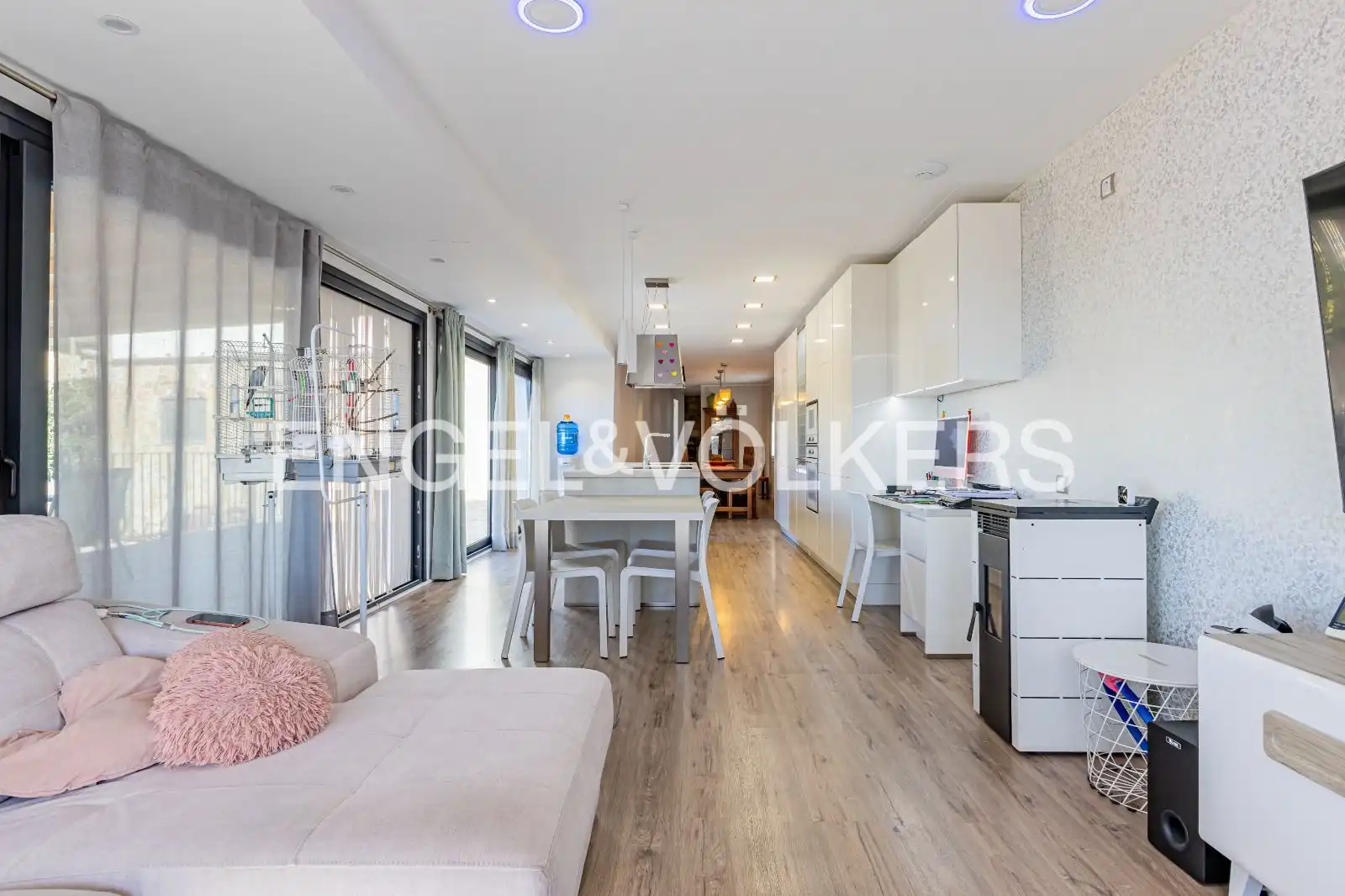 Sala de estar de Casa o chalet en venta en Subirats con Calefacción, Jardín privado y Balcón