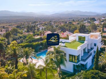 Chalet con piscina en venta en Montgó - Ermita