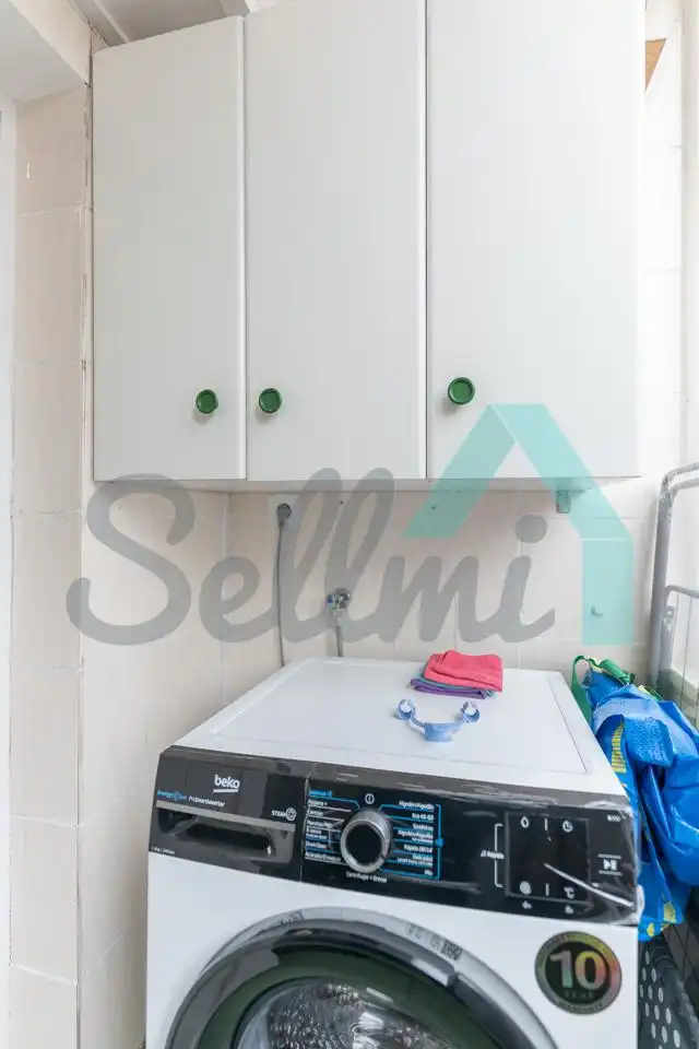 Cocina de Piso para compartir en Oviedo  con Calefacción, Parquet y Amueblado