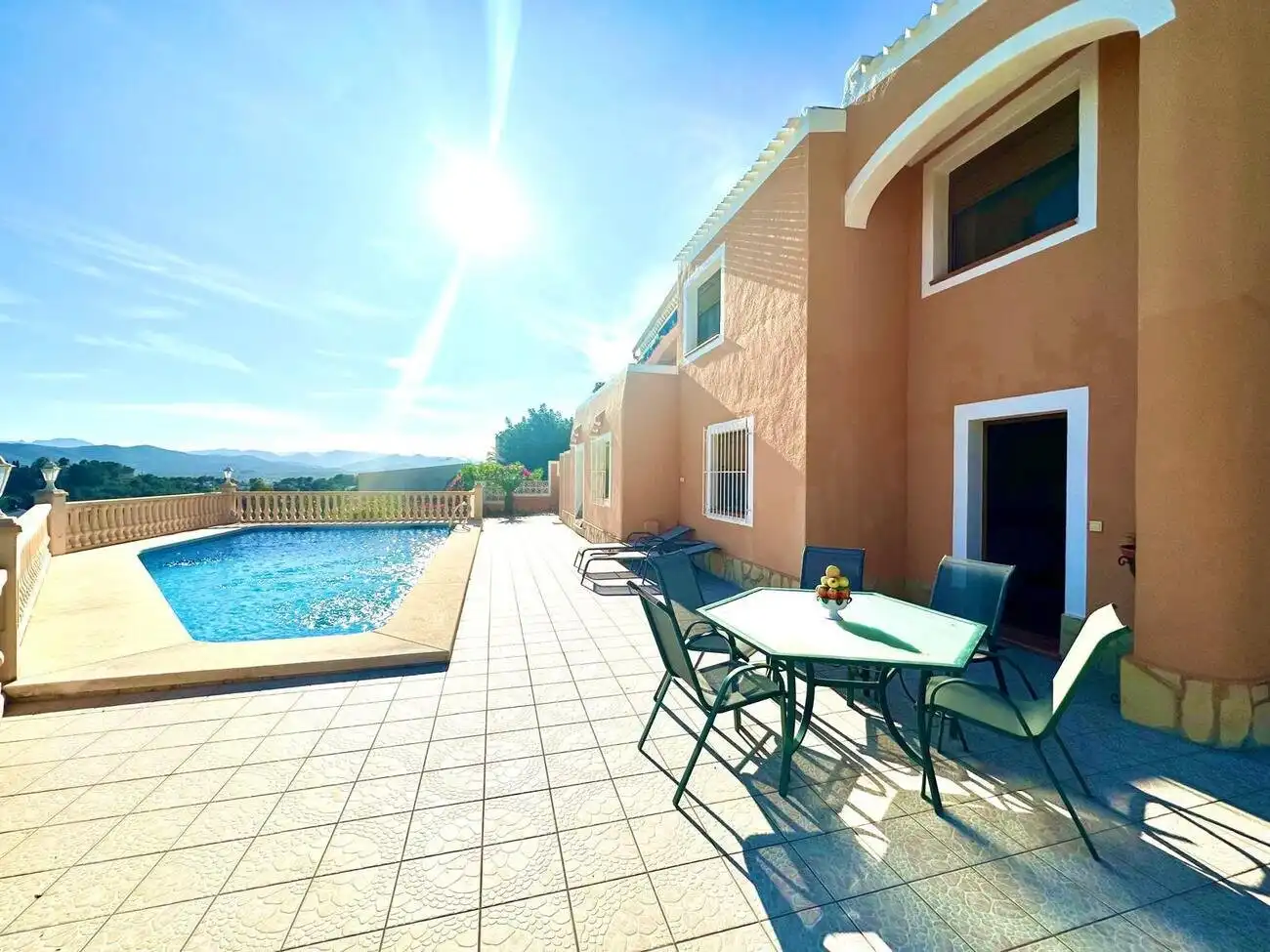 Maison avec piscine à vendre à N/A