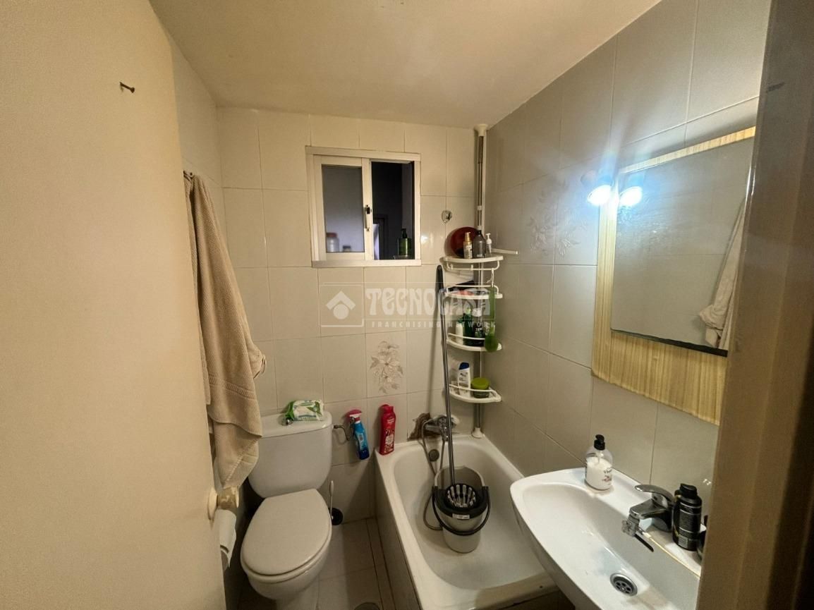 Bathroom of Flat for sale in Marbella
