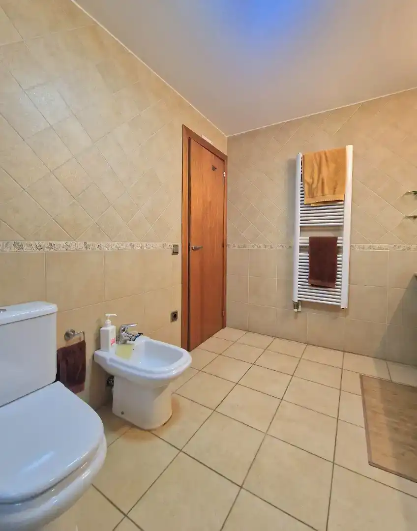 Baño de Piso en venta en Calldetenes con Parquet