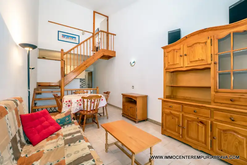 Haus oder Chalet zum Verkauf in Empuriabrava mit Klimaanlage, Heizung und Terrasse