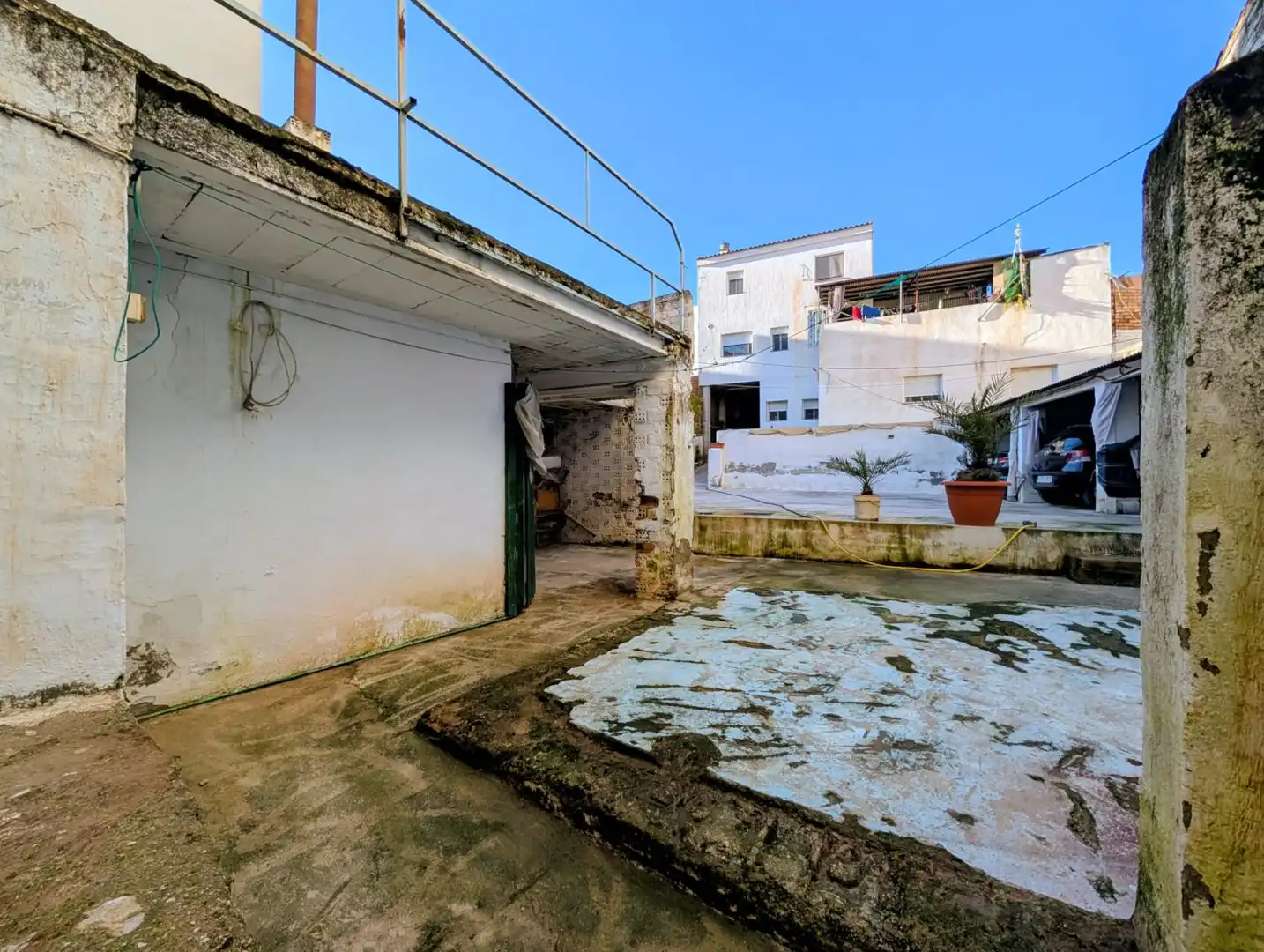 Vista exterior de Casa o xalet en venda en Loja amb Terrassa