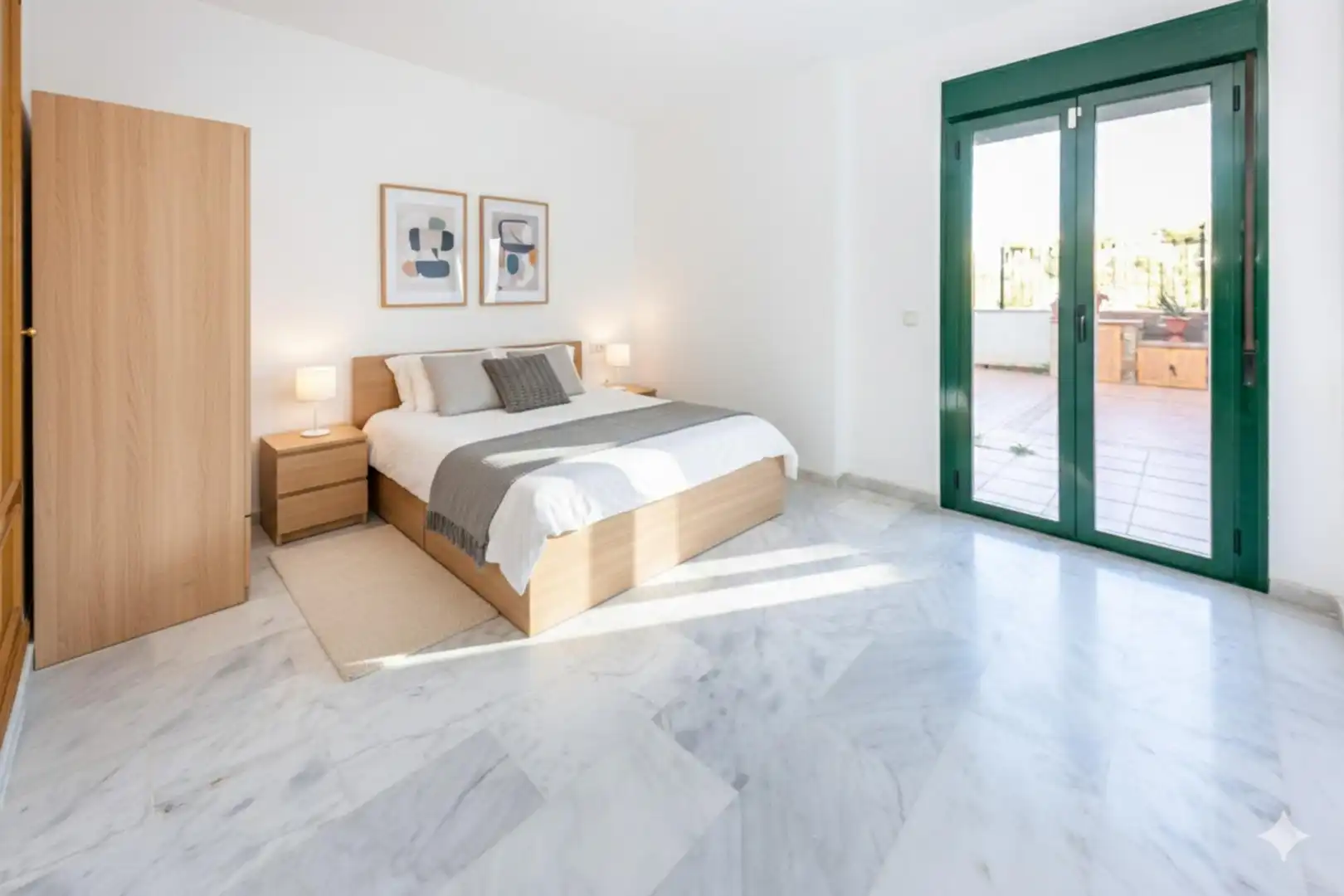Habitación de Planta baja en venta en Fuengirola con Aire acondicionado, Calefacción y Jardín privado