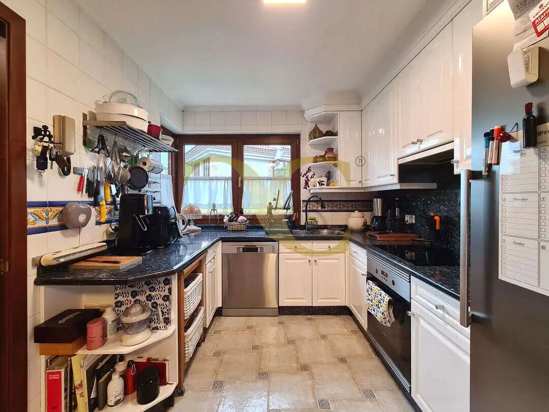 Cocina de Casa o chalet en venta en Noreña con Calefacción, Jardín privado y Terraza