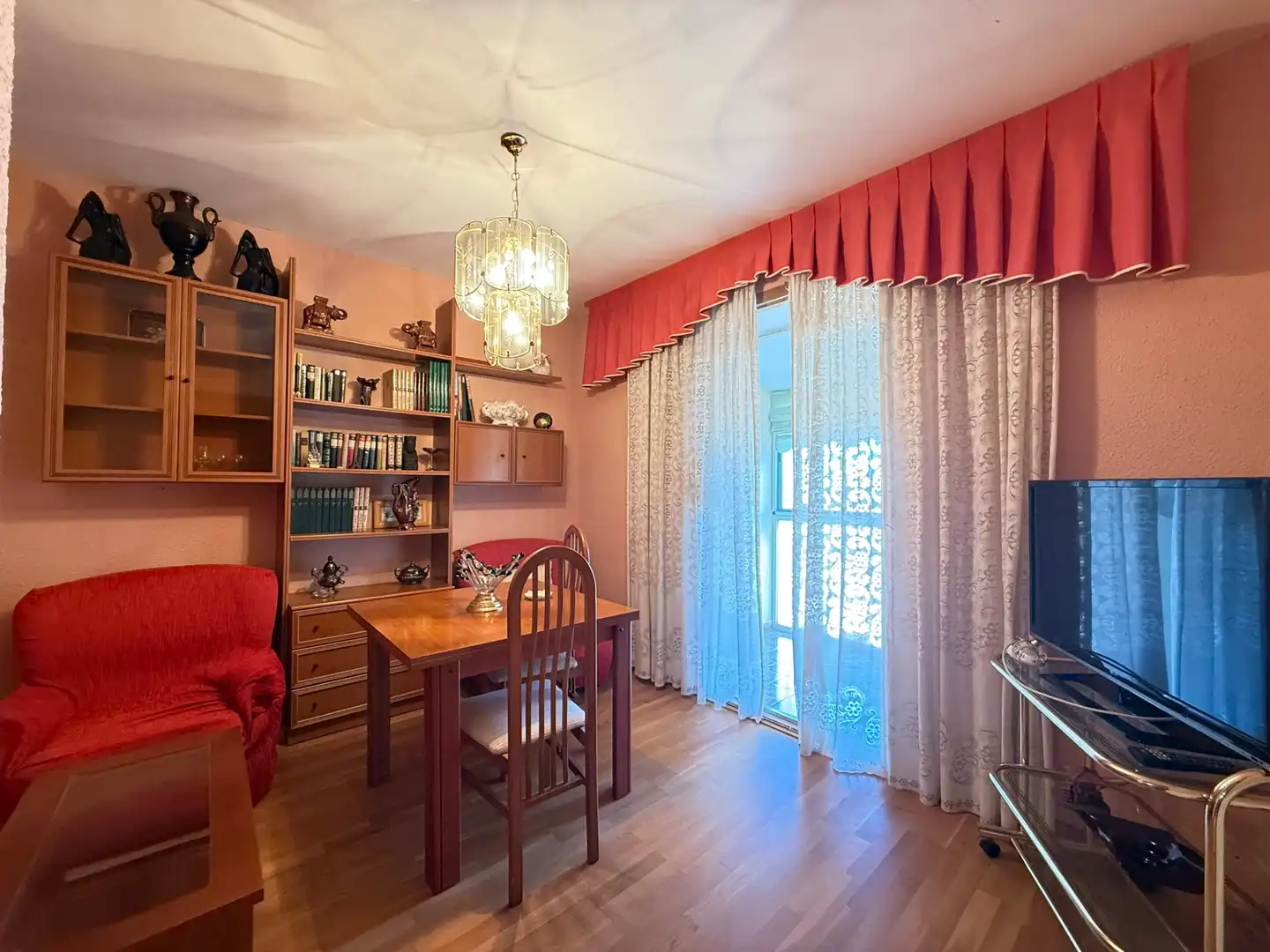 Habitación de Ático en venta en Caspe con Aire acondicionado, Calefacción y Amueblado