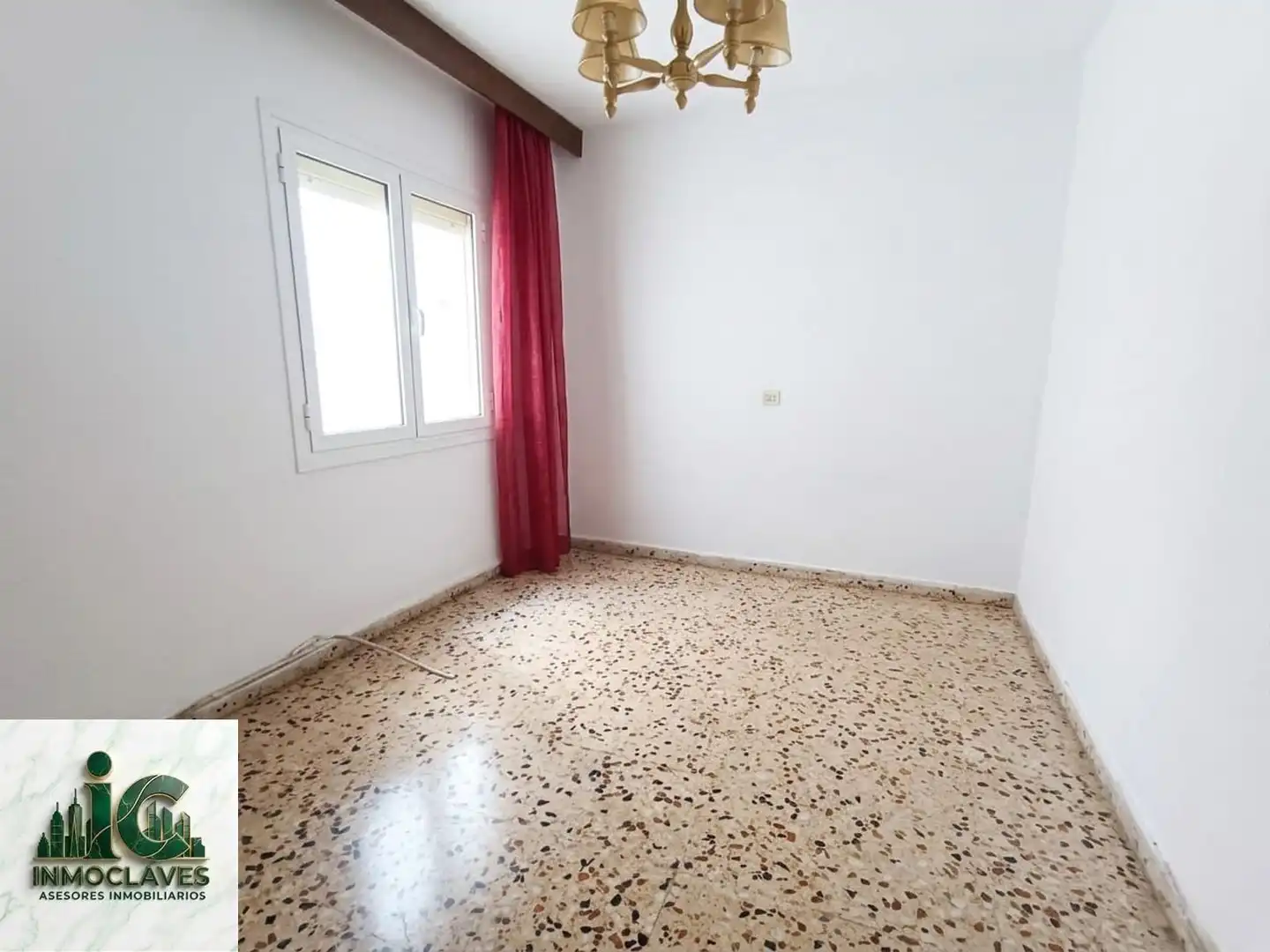 Habitación de Piso en venta en Algeciras con Amueblado