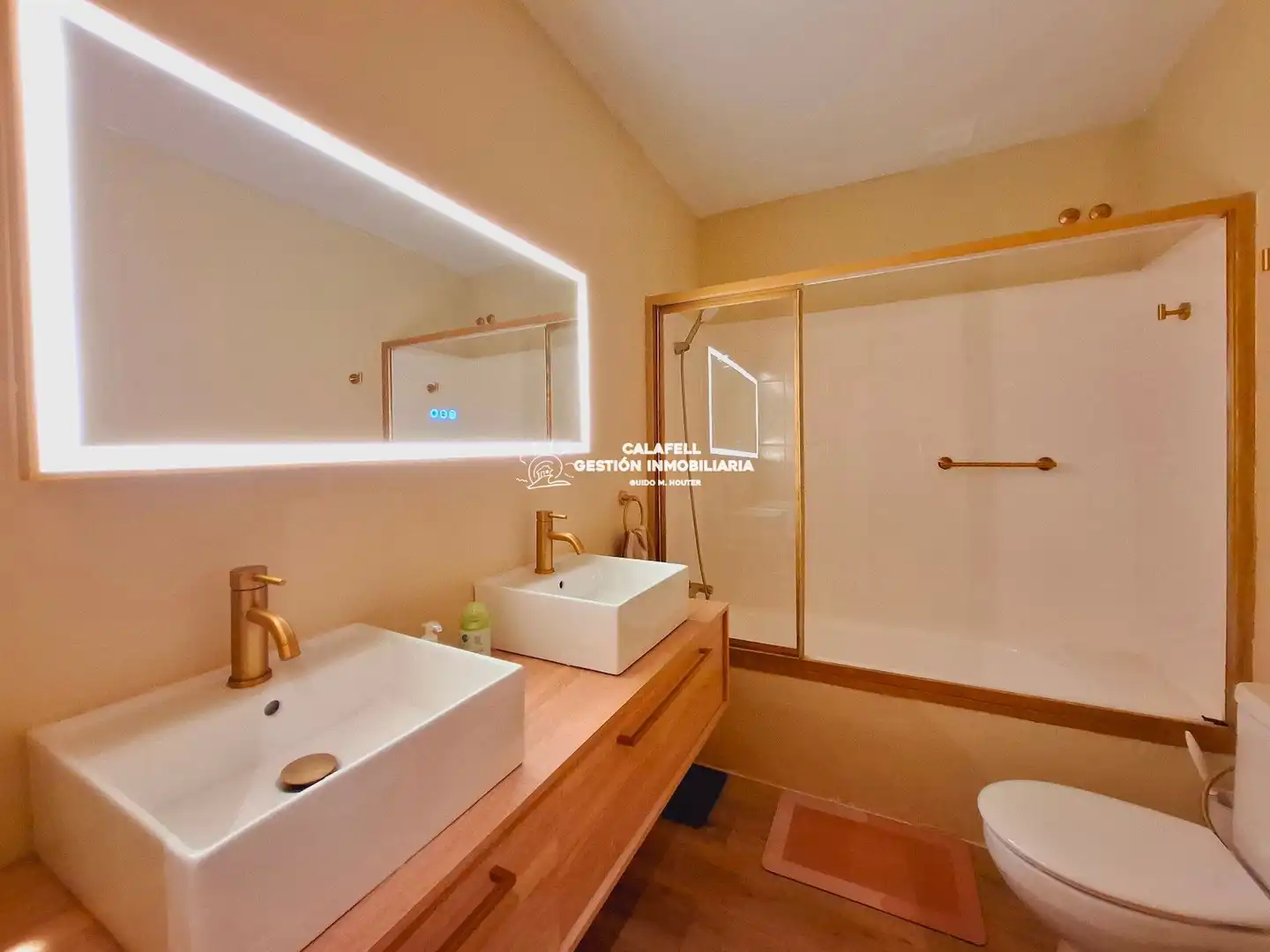 Baño de Casa adosada en venta en Calafell con Aire acondicionado, Calefacción y Terraza