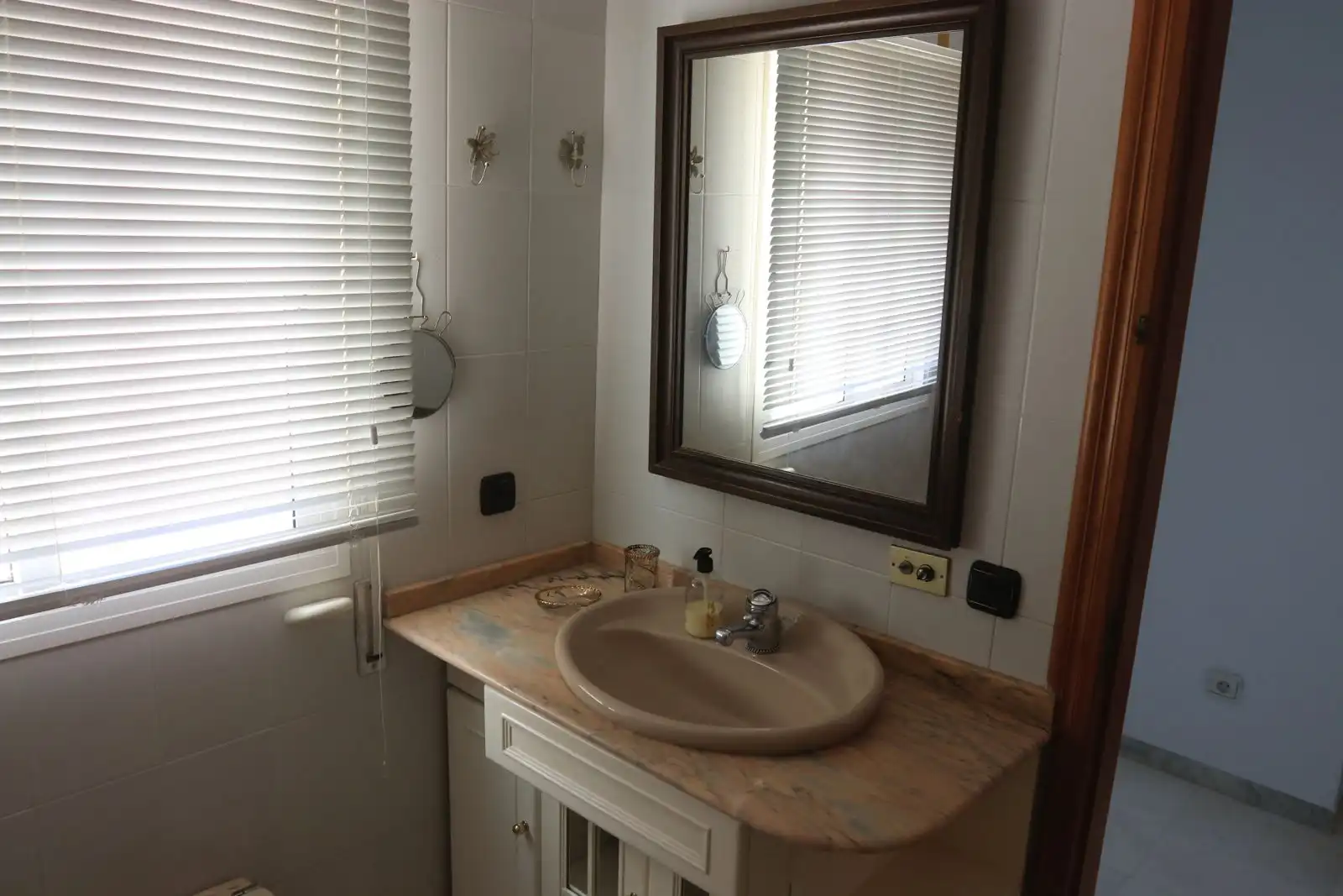 Bathroom of Attic for rent in Marbella Centro