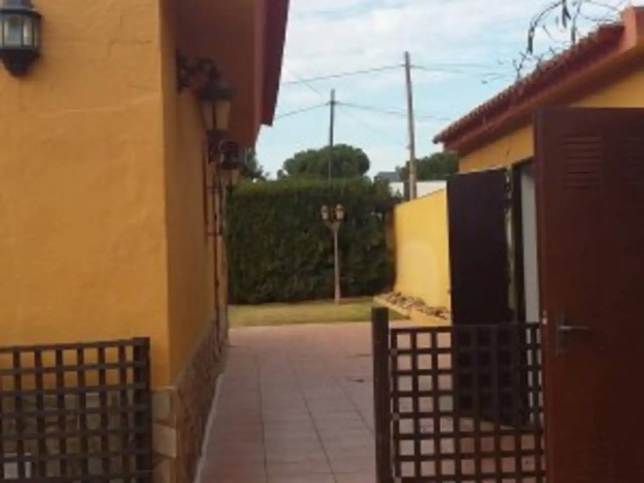 Exterior view of Houses for rent in Carmona  with Air Conditioner, Heating and Private garden
