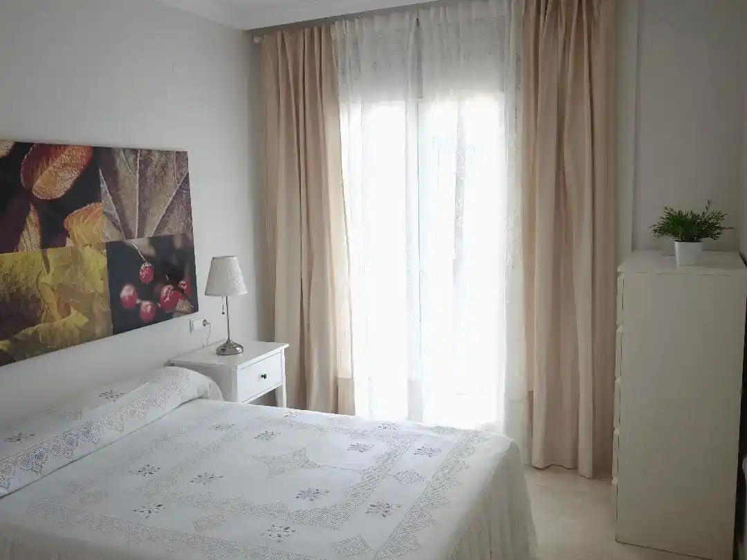 Bedroom of Flat for rent in Elviria - Cabopino