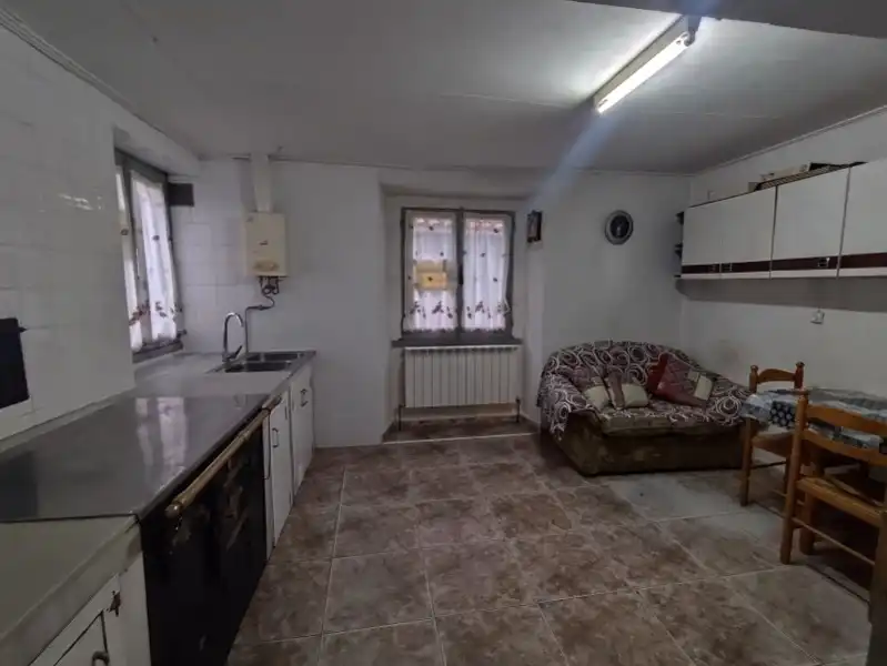 Cocina de Casa o chalet en venta en Salas con Trastero y Amueblado