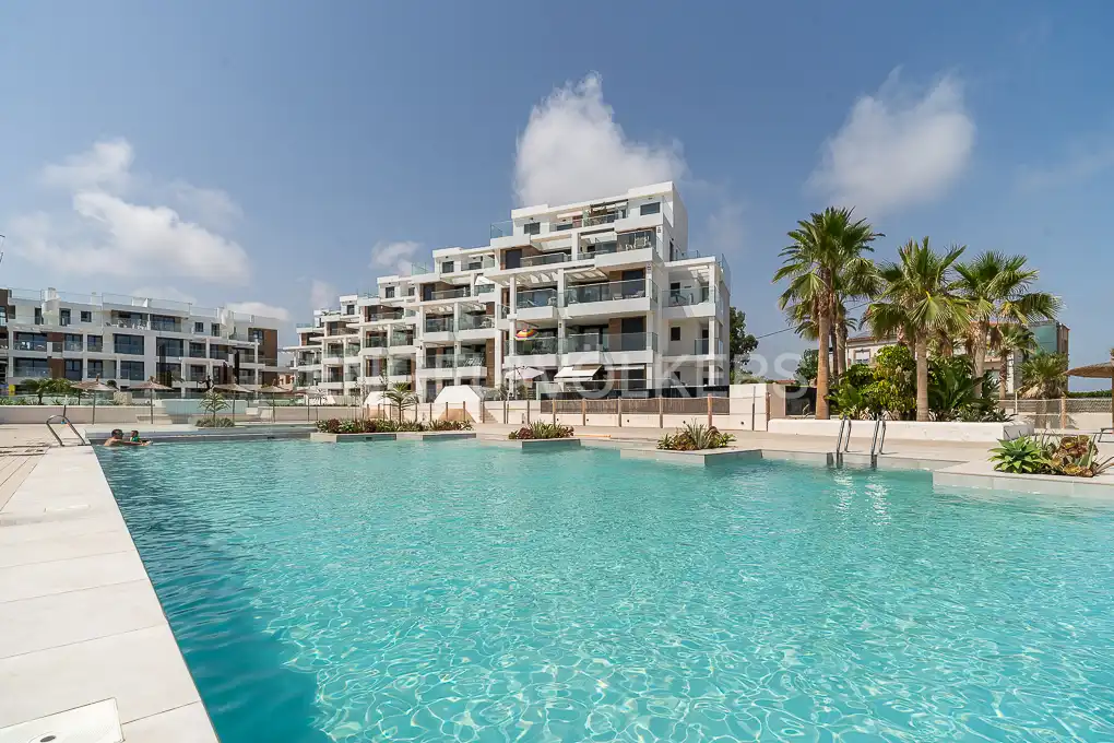 Schwimmbecken von Wohnung zur Miete in Dénia mit Klimaanlage, Heizung und Privatgarten