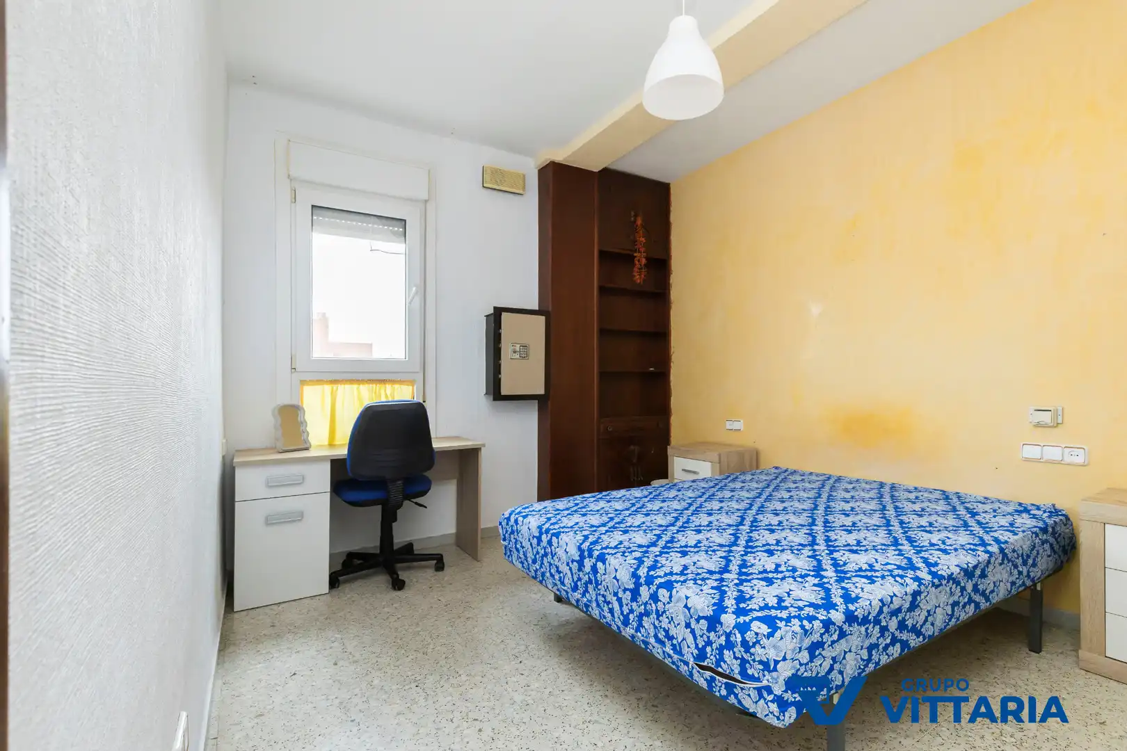 Habitación de Piso en venta en Almería con Amueblado
