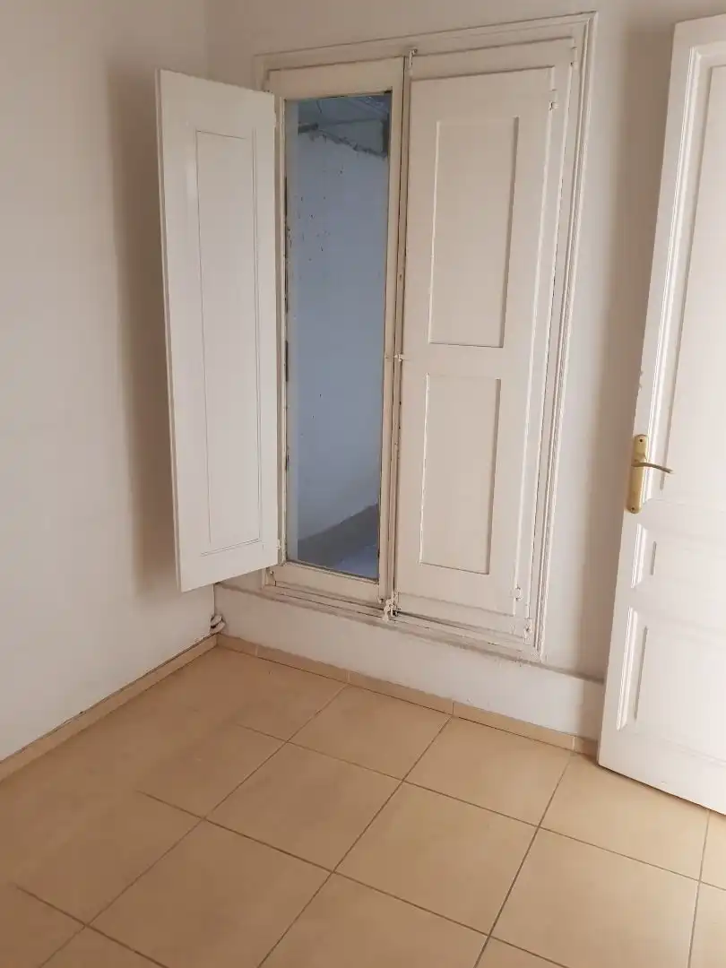 Habitación de Oficina de alquiler en Lleida con Calefacción y Balcón