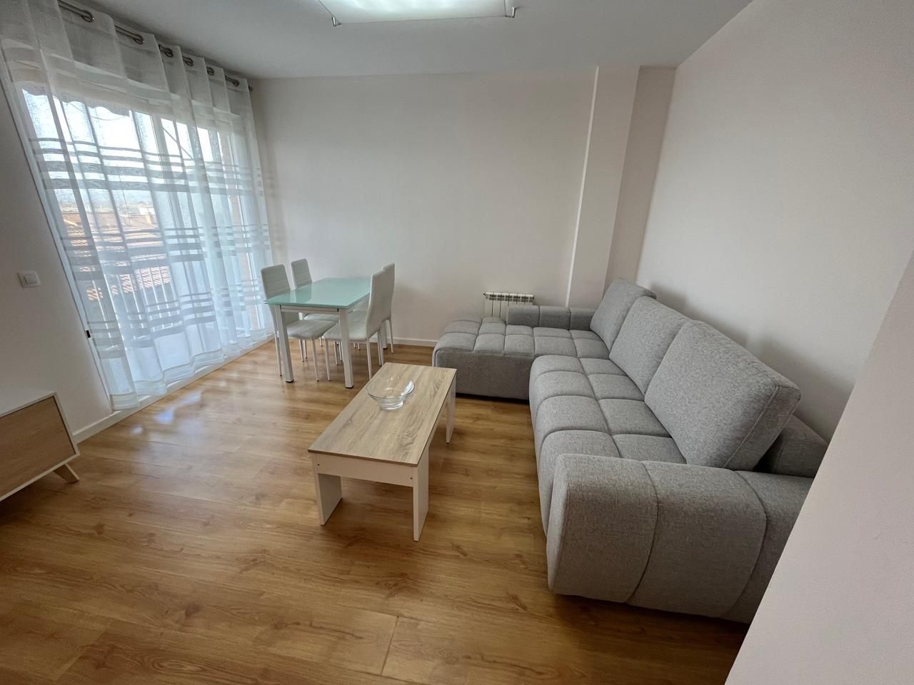 Flat to rent in Joaquín Costa, La Puebla de Alfindén