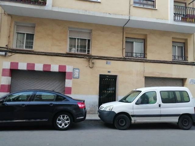 Local comercial en Venta en Calle PALANQUES en Ciutat del Transport - La Salera