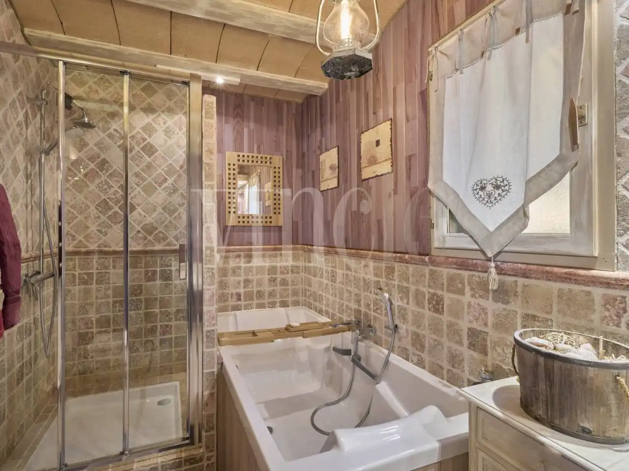 Baño de Casa adosada en venta en Bolquère con Calefacción, Jardín privado y Parquet