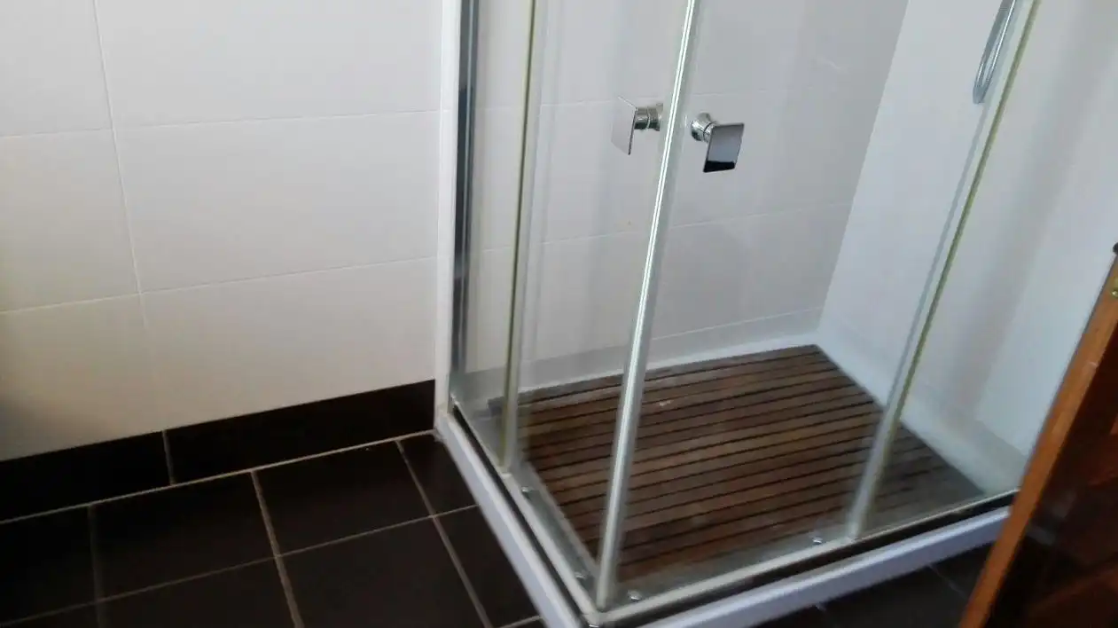 Bathroom of Houses for rent in Cáceres  with Air Conditioner, Heating and Private garden