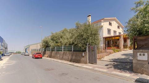 Foto 2 von Gebaude zum Verkauf in Poligono Arco de las Cañadas, 22, 18150 Granada, S, 18, Gójar, Granada