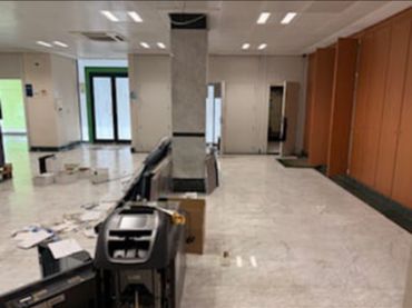 Local comercial en venda a Calle Mauricio Moro Pareto