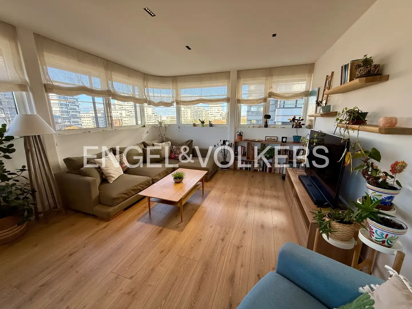 Living room of Flat for rent in Madrid  with Air Conditioner, Heating and Terrace