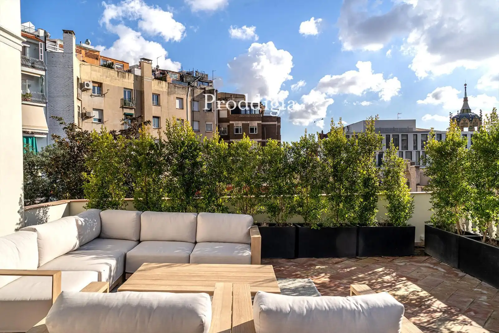 Terrassa de Casa o xalet en venda en Barcelona amb Aire condicionat, Calefacció i Jardí privat