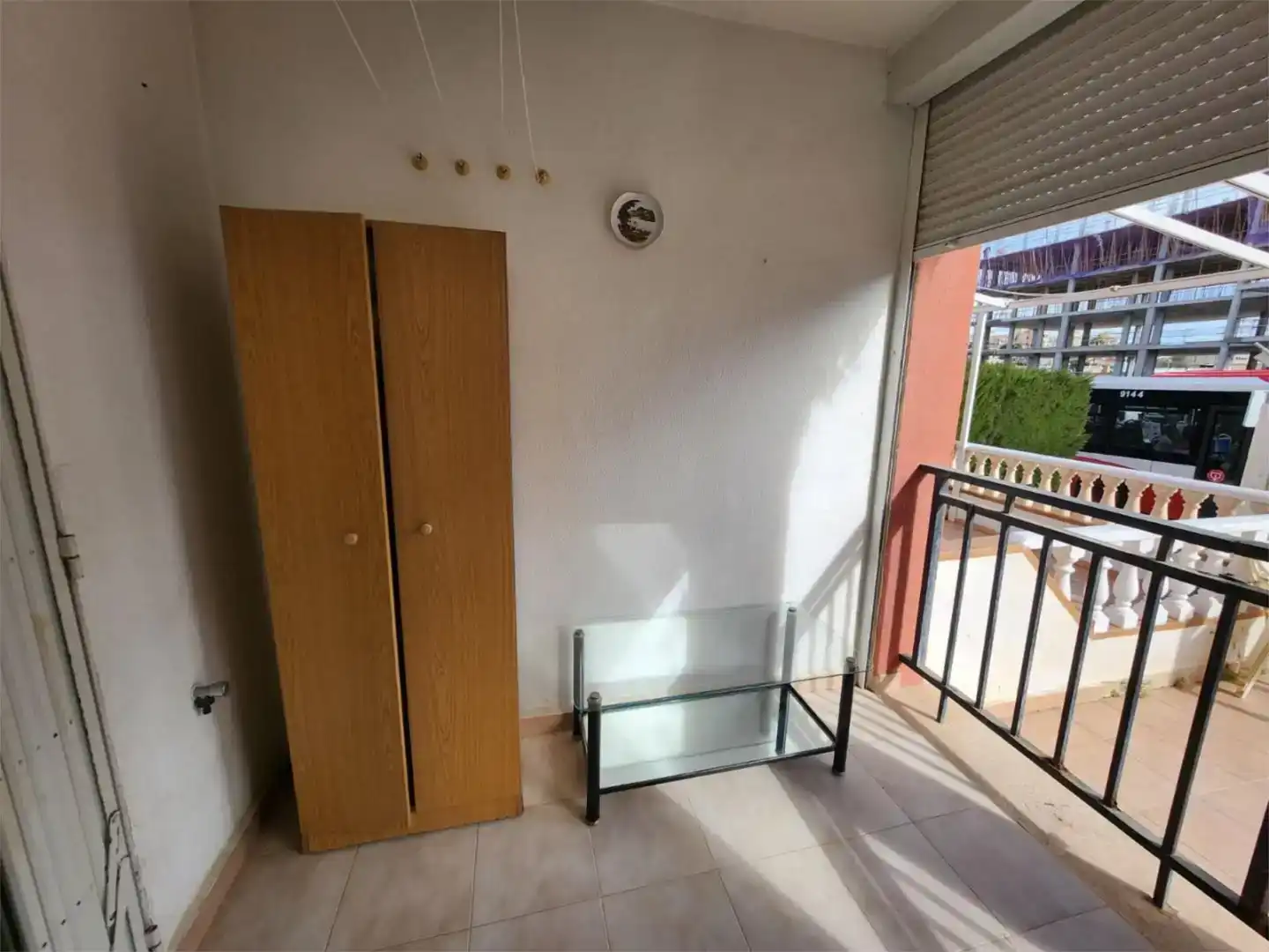 Habitación de Apartamento en venta en Torrevieja con Piscina y Balcón