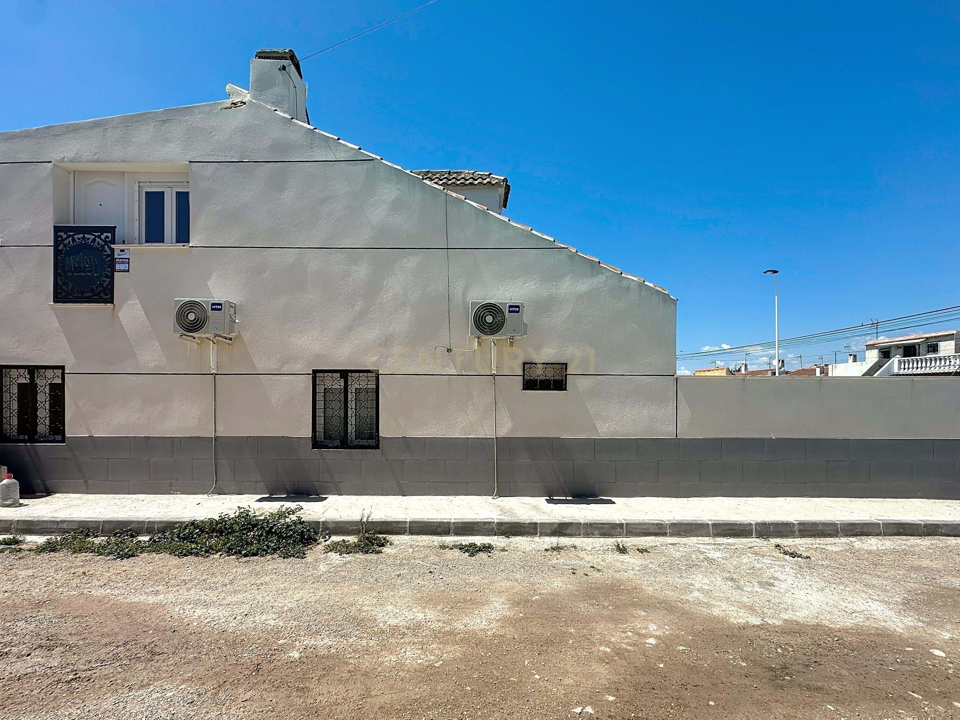 Casa o chalet en venta en Calle de las Azucenas, 703, Torrevieja, Spain, -1, Zona Carrefour - Urbanizaciones