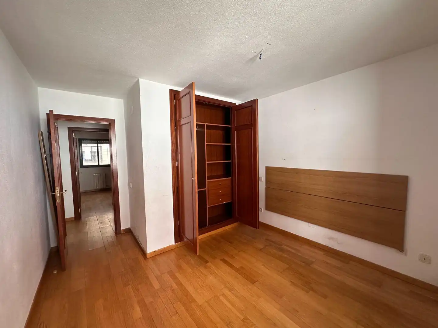 Schlafzimmer von Wohnungen zum Verkauf in Valladolid mit Heizung, Parkett und Abstellraum