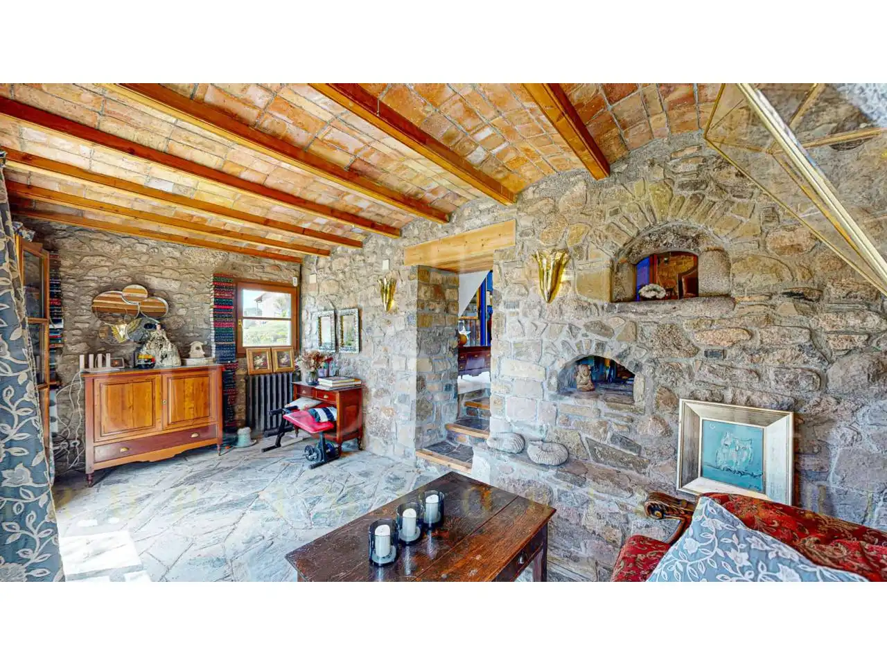 Sala de estar de Finca rústica en venta en Sant Jaume de Frontanyà con Calefacción y Jardín privado