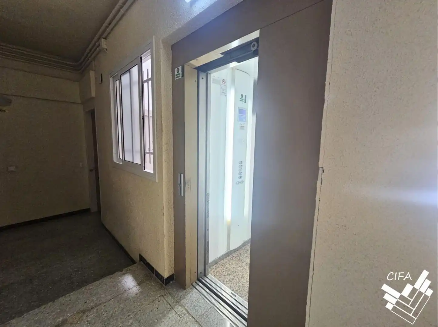 Flat for sale in Alcanar  with Air Conditioner, Terrace and Furnished