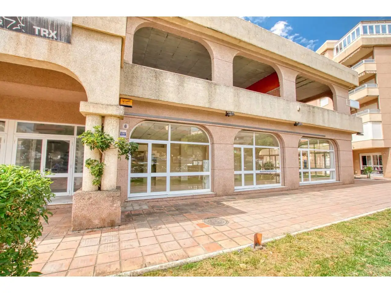 Local comercial en venta en Urbanizacion Costa del Oro, imagen 2