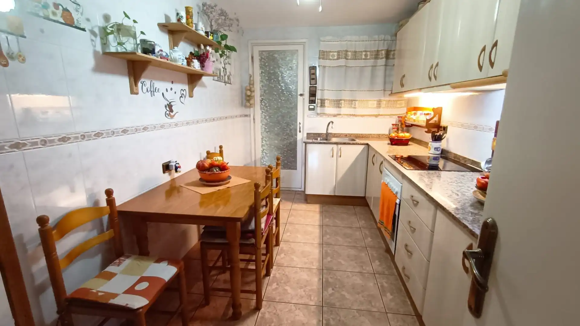 Kitchen of Flat for sale in La Secuita  with Furnished, Oven and Balcony