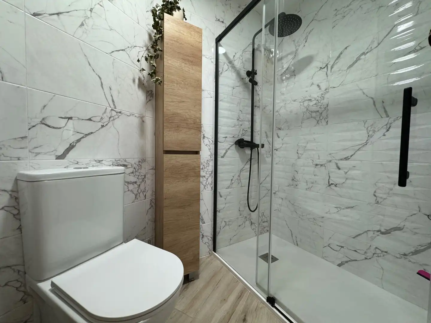 Badezimmer von Wohnung zum Verkauf in Torrox mit Klimaanlage, Terrasse und Möbliert