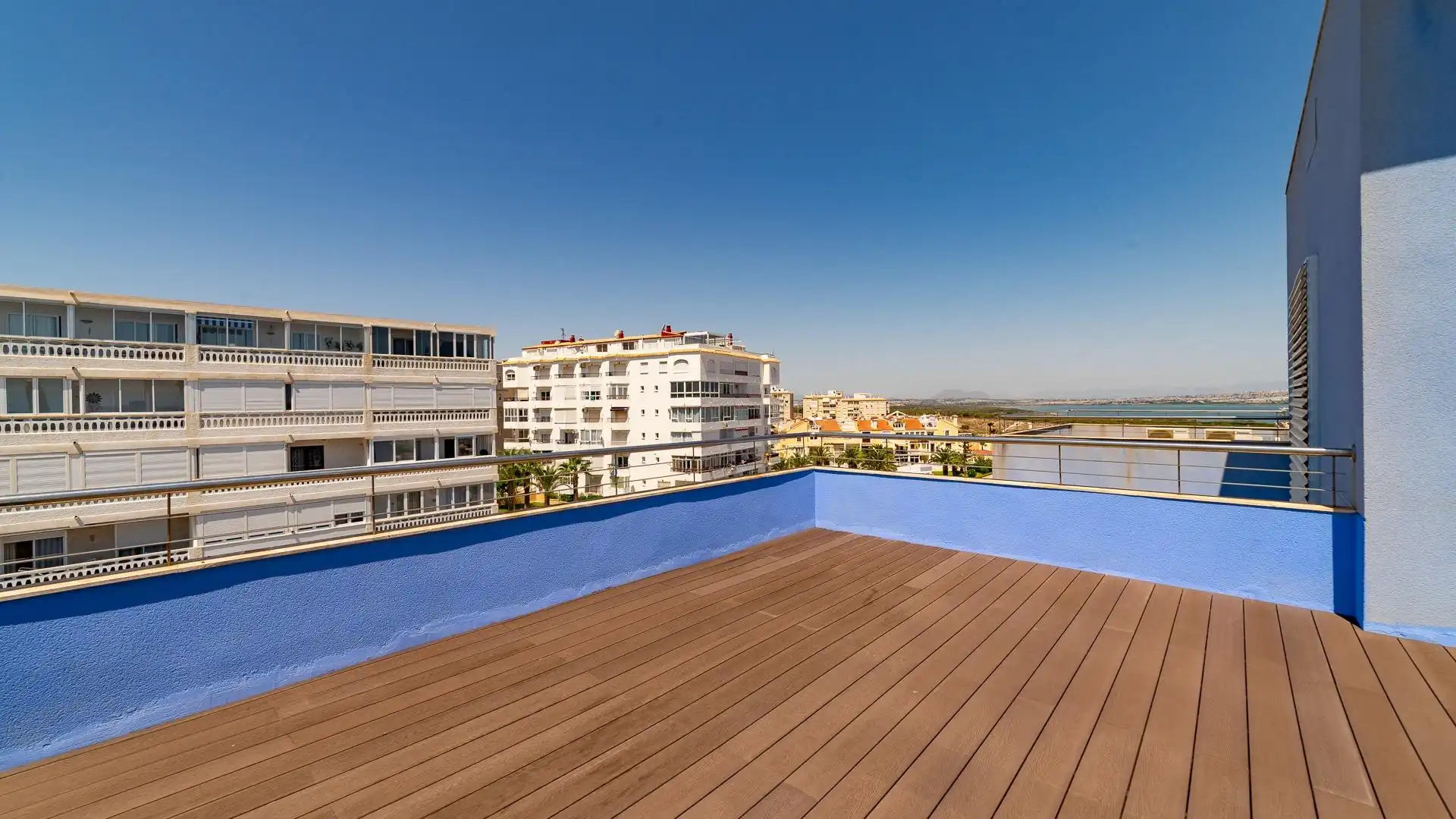 Terraza de Ático en venta en Torrevieja con Aire acondicionado, Terraza y Trastero