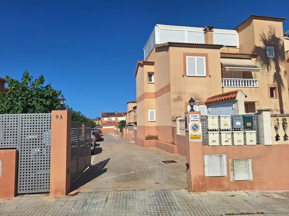 Adossat amb piscina en venda a Carrer de Barcelona 1, imagen 2