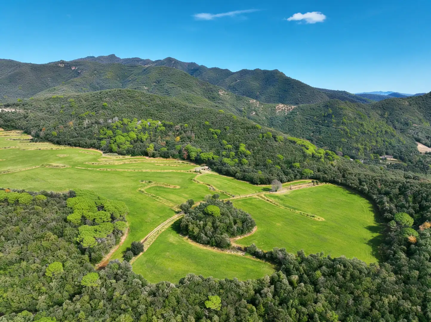 Finca rústica en venda en Sant Martí de Llémena amb Jardí privat