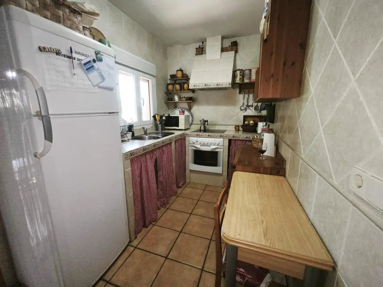 Cocina de Casa o chalet en venta en Villa del Prado con Aire acondicionado, Calefacción y Jardín privado