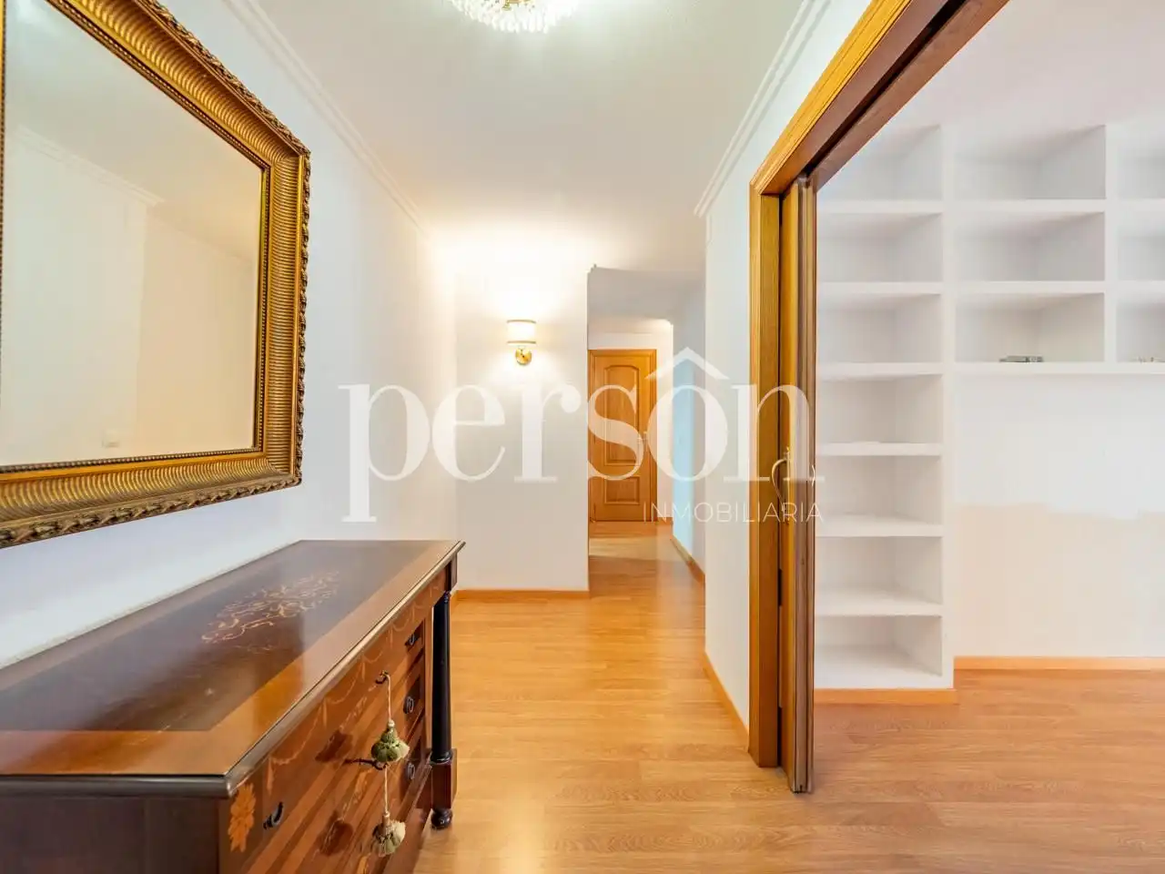 Appartamento con terrazza in vendita a El Pla del Real, imagen 8