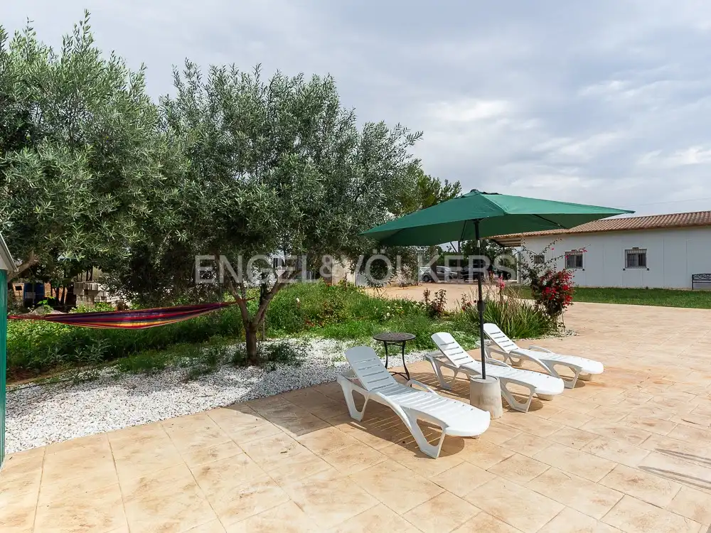 Casa amb piscina en venda a Montroi / Montroy, imagen 42