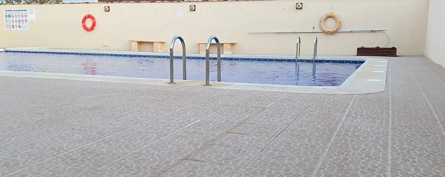Swimming pool of Detached homes for sale in Torre-Pacheco  with Air Conditioner, Private garden and Terrace