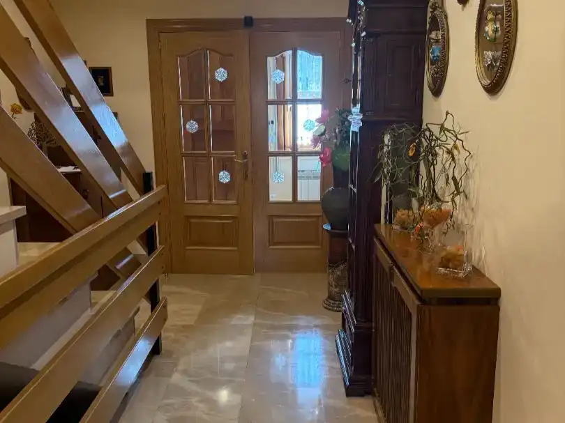 Casa adosada en venda en Miranda de Ebro amb Jardí privat, Parquet i Traster